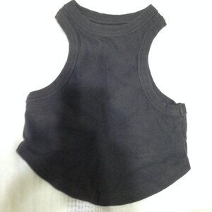 5/$15| ***** Super cute crop tank has stretch, XS